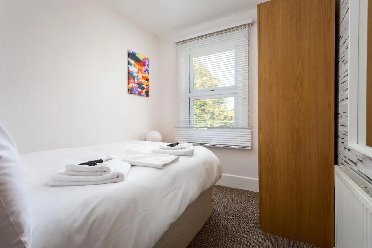 Market Street 5 Min Walk To Town Centre Cheltenham 0*,  United Kingdom