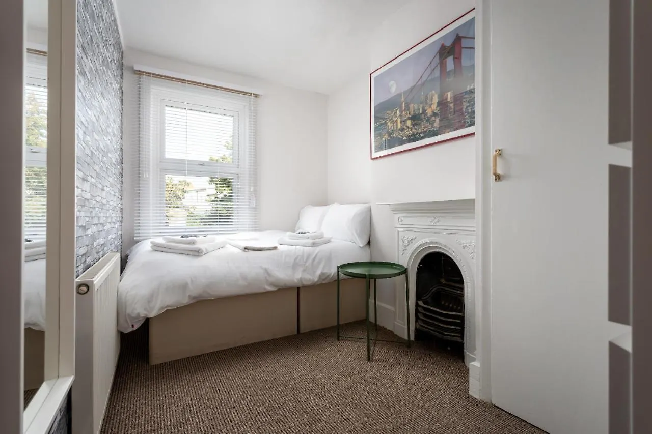 Holiday home Market Street 5 Min Walk To Town Centre Cheltenham